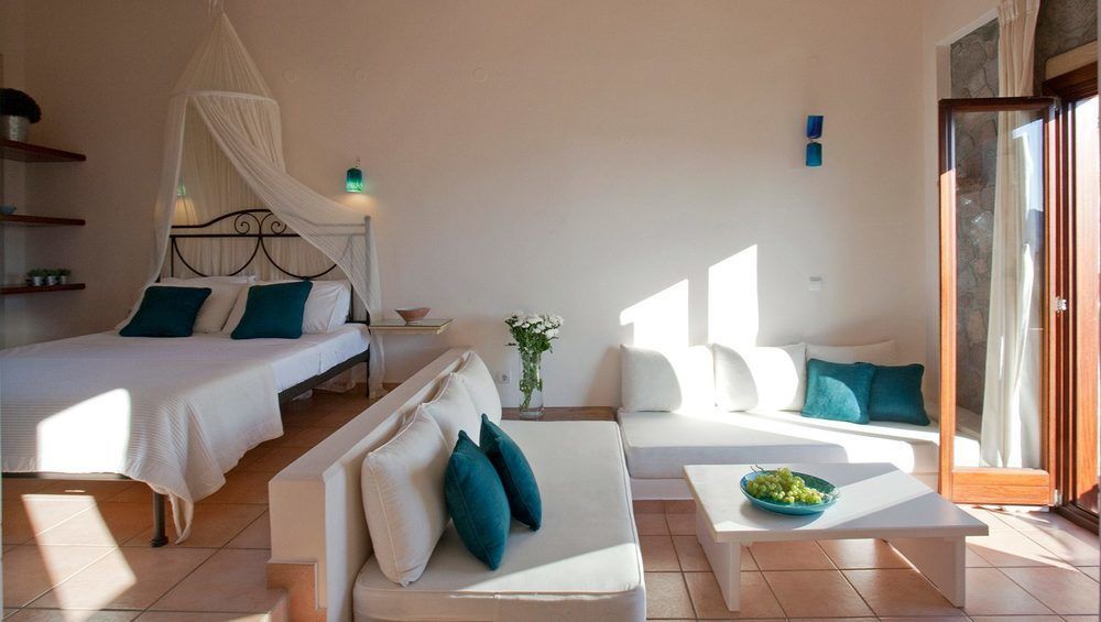 Angelina Boutique Escape Aparthotel เปอร์ดิกา ภายนอก รูปภาพ